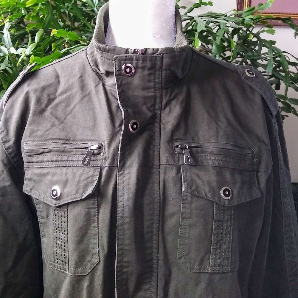 Men's Army Green Jacket ~ New w/o Tags